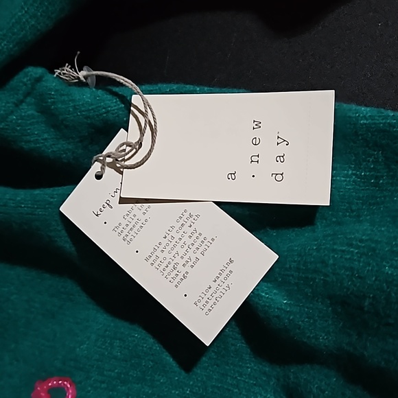 A New Day Jade Green & Pink Sequin Sweater "Ciao" NWT Size Med - Picture 6 of 9